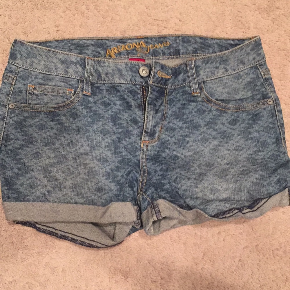 Arizona patterned jean shorts